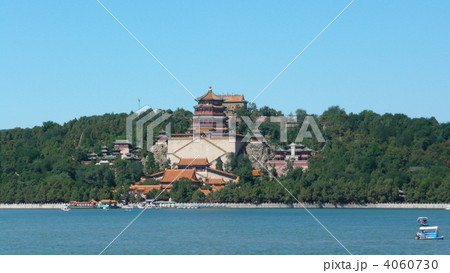 頤和園　昆明湖と排雲殿 4060730