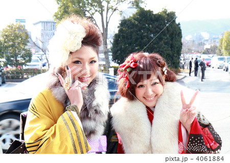 成人式（女性２人） 4061884