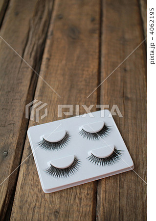 アイメイク道具 付けまつ毛 アイメイク道具 付けまつ毛 4062195