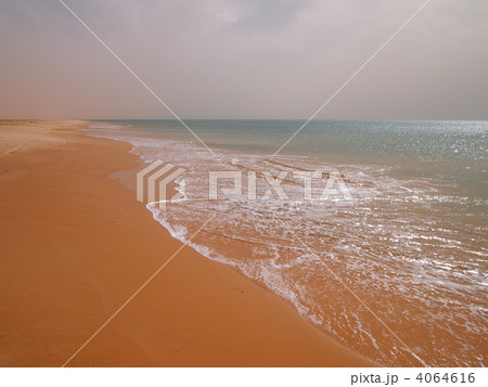 西アフリカ・モーリタニアの静かな海 西アフリカ・モーリタニアの静かな海 4064616