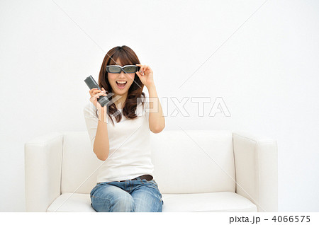 3D映画鑑賞ト(女性ライフスタイル) 3D映画鑑賞ト(女性ライフスタイル) 4066575