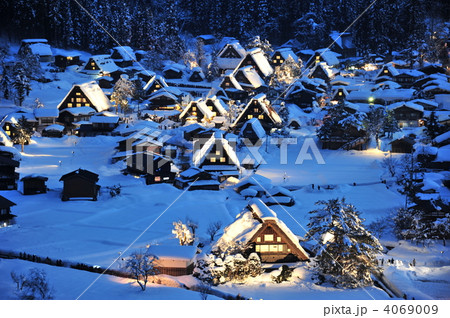 白川郷のライトアップ 4069009