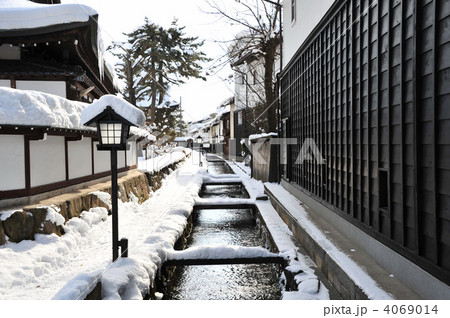冬の飛騨古川 4069014