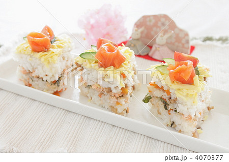 ちらし寿司　和食　ケーキ寿司　ひなまつり 4070377