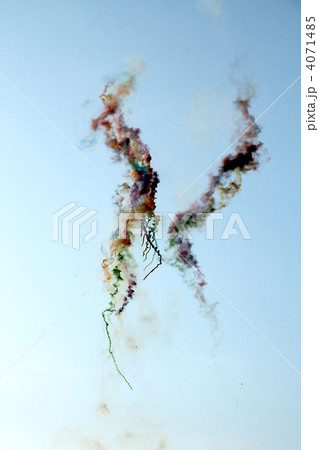 大曲花火競技会の昼花火 4071485