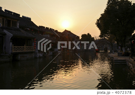 夕焼けの西塘 夕焼けの西塘 4072378