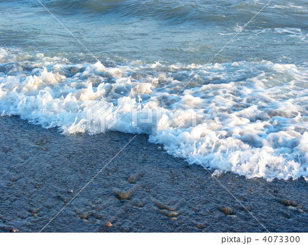 Waves at the seashore 4073300