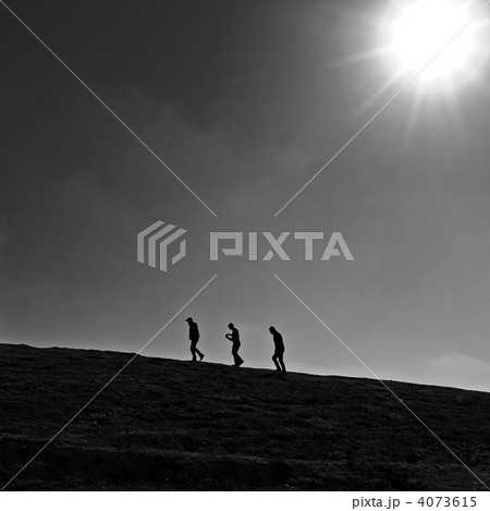 シルエット 男 太陽 シルエット 男 太陽 4073615