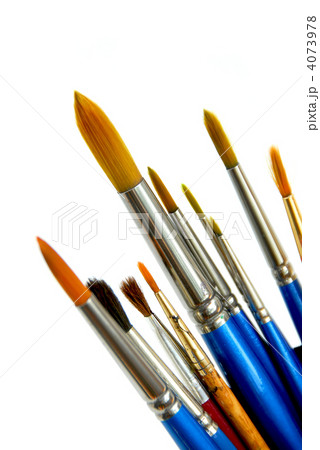 Paintbrushes on white 4073978