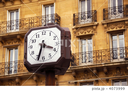 Clock in Paris 4073999