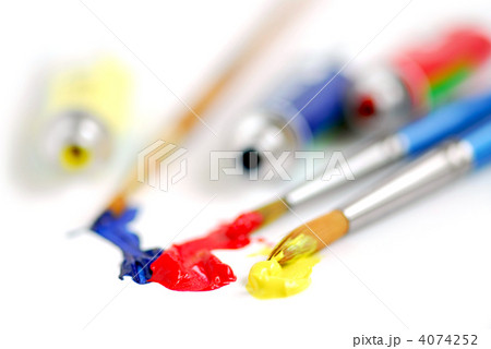 Primary colors paintbrush 4074252