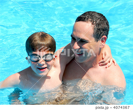 Father son pool 4074367