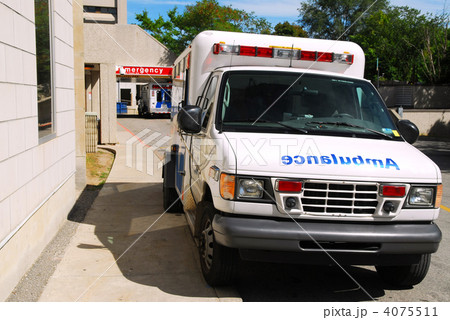 Ambulance at Emergency 4075511
