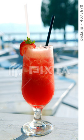 Strawberry daiquiri 4075670