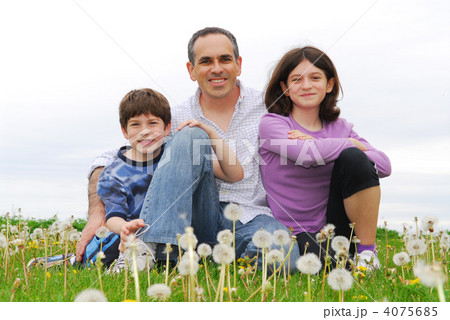 Happy family 4075685
