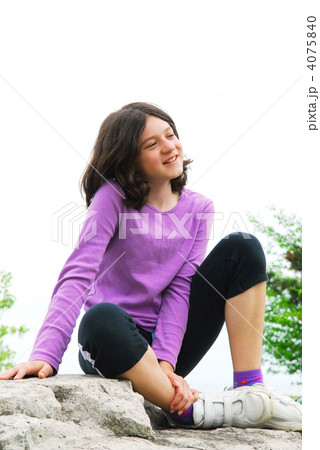 Preteen girl 4075840
