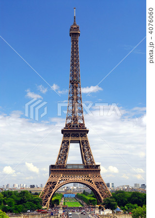 Eiffel tower from Trocadero 4076060