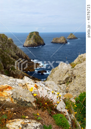 Atlantic coast in Brittany 4076715