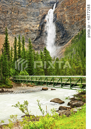 Takakkaw Falls waterfall in Yoho National Park, Canada Takakkaw Falls waterfall in Yoho National Park, Canada 4077288