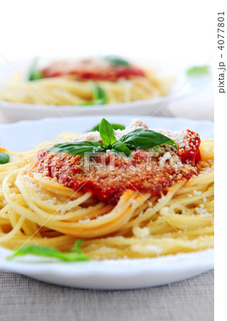 Pasta and tomato sauce Pasta and tomato sauce 4077801