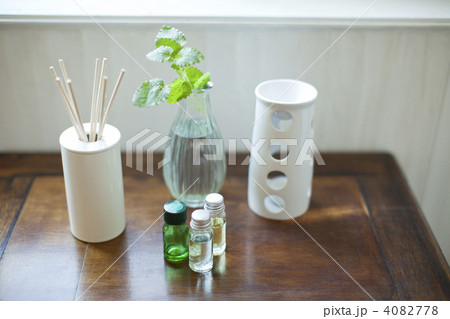 アロマポットとアロマオイル 4082778