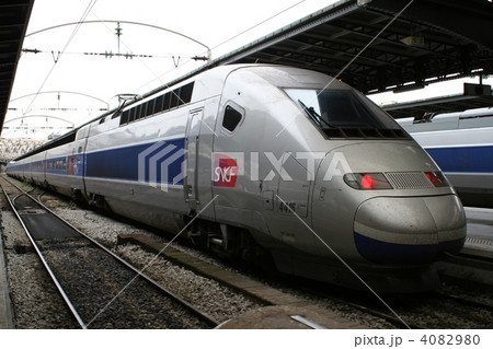 パリ東駅のTGV　フランス 4082980