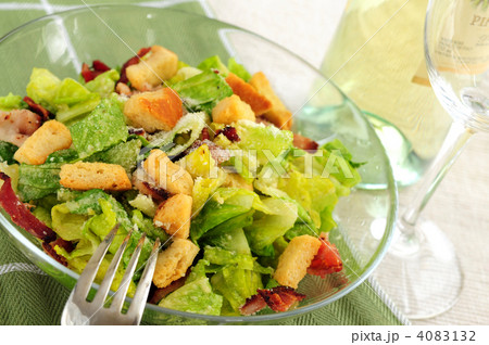 Caesar salad 4083132