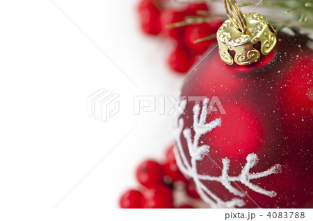 Red Christmas ornament border Red Christmas ornament border 4083788