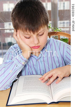 School boy studying School boy studying 4083961