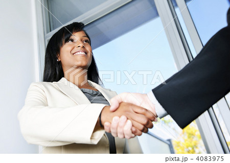 Business woman shaking hands Business woman shaking hands 4083975