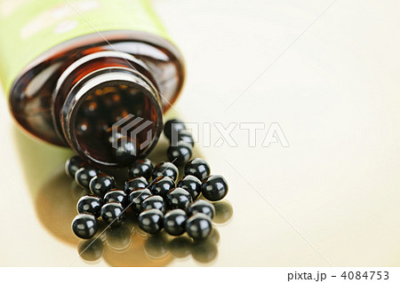Chinese herbal patent medicine pills Chinese herbal patent medicine pills 4084753