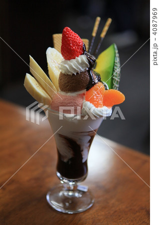 フルーツパフェ フルーツパフェ 4087969
