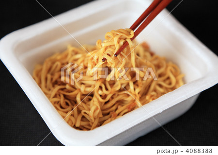 カップ焼きそば 4088388
