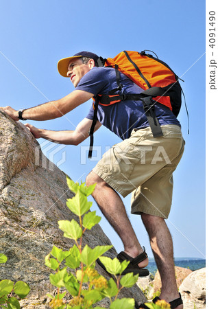 Man climbing Man climbing 4091490