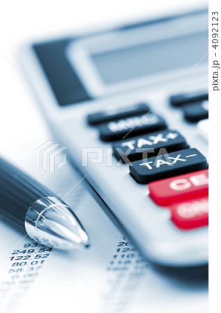 Tax calculator and pen 4092123