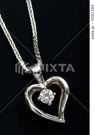 Diamond heart necklace Diamond heart necklace 4092384