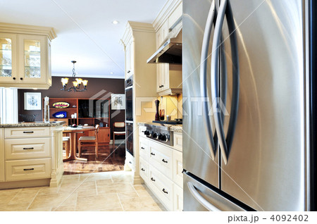 Kitchen interior Kitchen interior 4092402