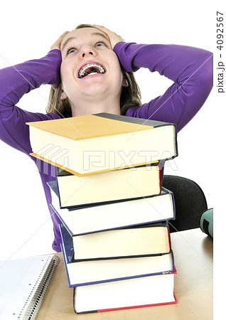 Teenage girl studying Teenage girl studying 4092567