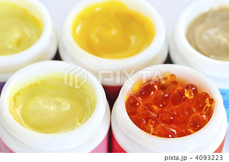 Skin care creams 4093223