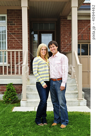 Happy couple at home 4094462