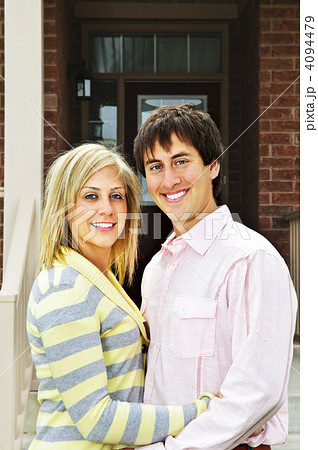 Happy couple at home 4094479