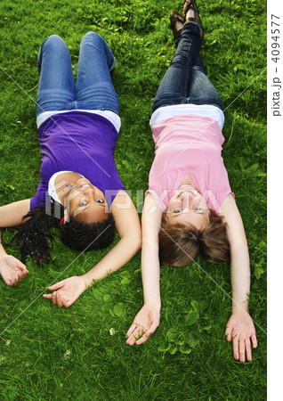 Girl friends 4094577