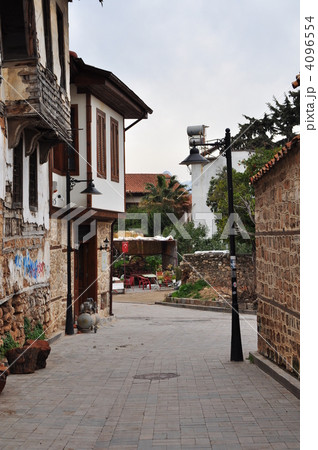 トルコ　アンタルヤ　旧市街の街並み 4096554