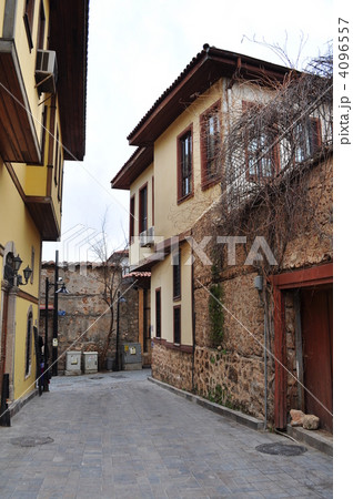 トルコ　アンタルヤ　旧市街の街並み 4096557