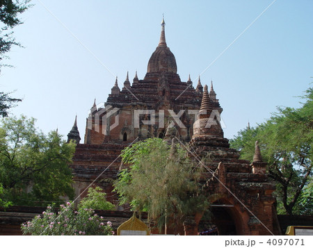 ティーローミンロー寺院（バガン／ミャンマー） 4097071