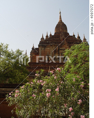 ティーローミンロー寺院(オールドバガン 城壁外・東/ミャンマー・バガン地区) ティーローミンロー寺院(オールドバガン 城壁外・東/ミャンマー・バガン地区) 4097072
