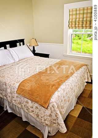 Bedroom 4100889