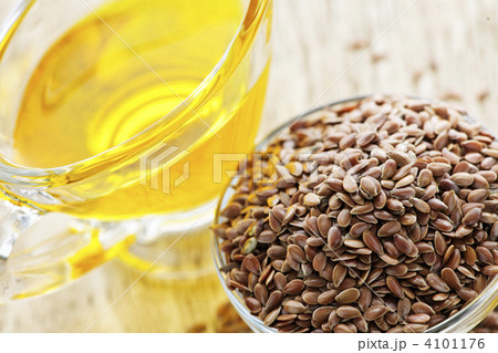 Brown flax seed and linseed oil 4101176