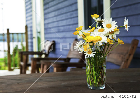Wildflowers bouquet at cottage 4101782