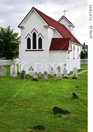 St. Luke's Church and cemetery in Placentia 4101845